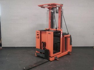 Preparadoras de pedidos con cabina de mando elevable OMG 602