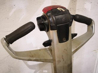 Apilador con conductor acompañante Mitsubishi SBP12N