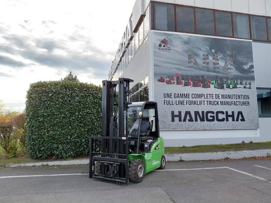 Carretilla contrapesada de 4 ruedas Hangcha XC30i - 1