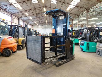 Preparadoras de pedidos con cabina de mando elevable Caterpillar NOH10N - 1