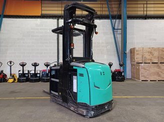 Preparadoras de pedidos con cabina de mando elevable Caterpillar NOH10N
