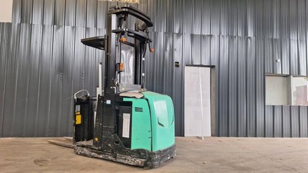 Preparadoras de pedidos con cabina de mando elevable Caterpillar NOH10N