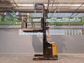 Preparadoras de pedidos con cabina de mando elevable Caterpillar NOH10N