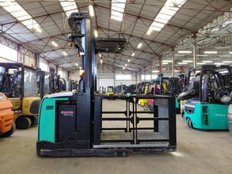 Preparadoras de pedidos con cabina de mando elevable Caterpillar NOH10N - 1