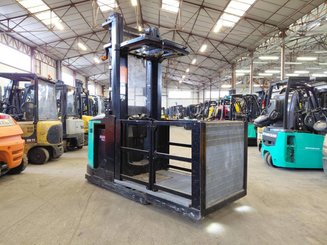 Preparadoras de pedidos con cabina de mando elevable Caterpillar NOH10N - 1