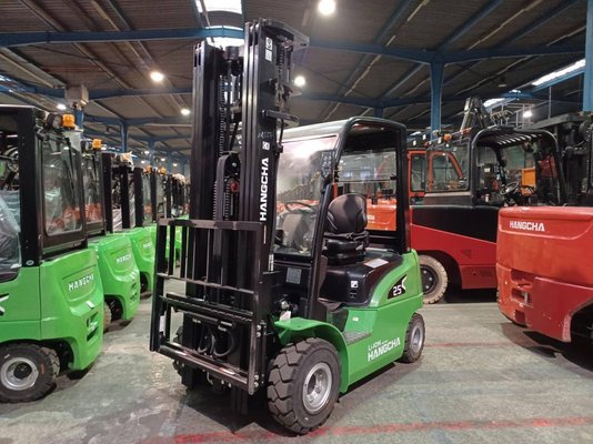 Carretilla contrapesada de 4 ruedas Hangcha XC25i - 1