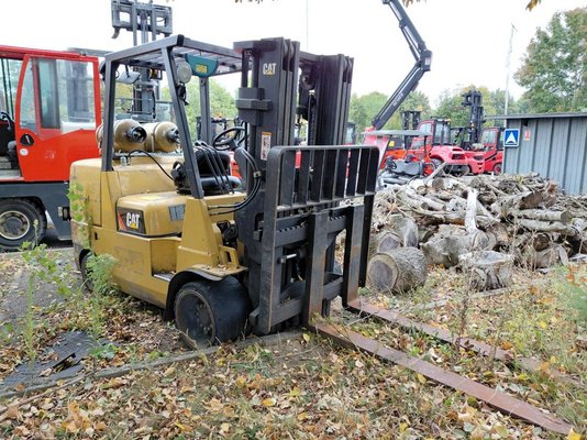 Carretilla contrapesada de 4 ruedas Caterpillar GC55K - 1