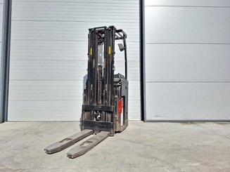 Apilador con plataforma Caterpillar NSR16NI
