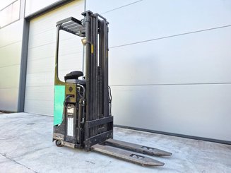 Apilador con plataforma Caterpillar NSR16N