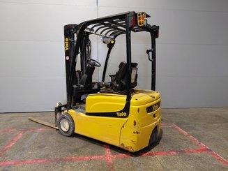 Carretilla contrapesada de 3 ruedas Yale ERP18VT - 2