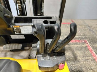 Carretilla contrapesada de 3 ruedas Yale ERP15VC - 8