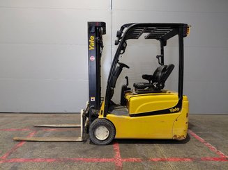 Carretilla contrapesada de 3 ruedas Yale ERP18VT - 4