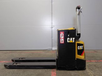 Transpaleta con conductor acompañante Caterpillar NPP20N2E