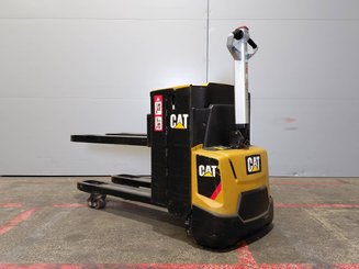 Transpaleta con conductor acompañante Caterpillar NPP20N2E