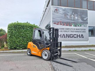 Carretilla contrapesada de 4 ruedas Hangcha XE30i (CPD30-XEY2-SI)