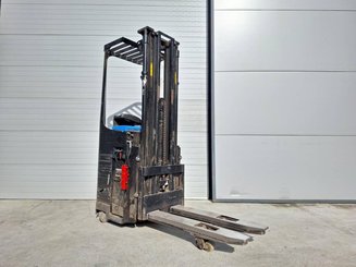 Apilador con plataforma Caterpillar NSR16NI