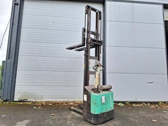 Apilador con conductor acompañante Mitsubishi SBP12N