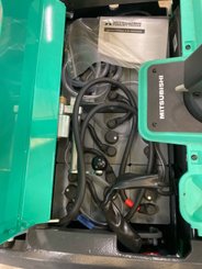 Transpaleta con plataforma Mitsubishi PBF20N3R Fourches 2400mm