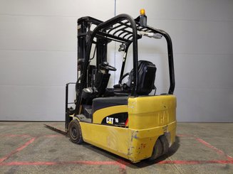 Carretilla contrapesada de 3 ruedas Caterpillar EP16NT - 2