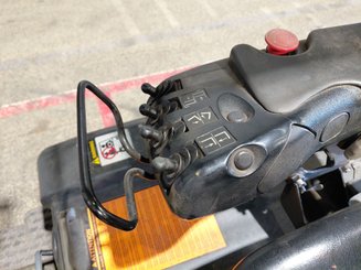 Carretilla contrapesada de 3 ruedas Caterpillar EP16NT - 8