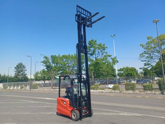 Carretilla contrapesada de 3 ruedas Hangcha A3W18 - 7