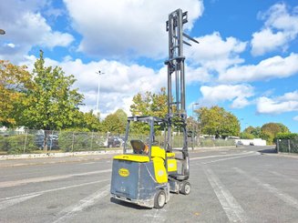 Carretilla articulada Aisle Master 20SE