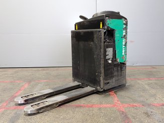 Transpaleta con plataforma Mitsubishi PBR20N