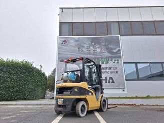 Carretilla contrapesada de 4 ruedas Caterpillar GP25N - 4
