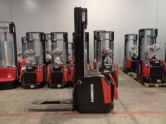 Apilador con plataforma Hangcha CDD16-AZ3S