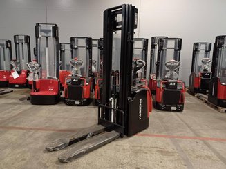 Apilador con plataforma Hangcha CDD16-AZ3S