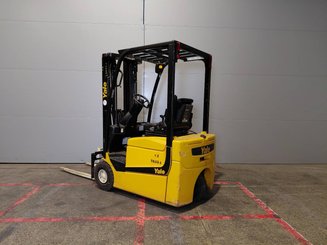Carretilla contrapesada de 3 ruedas Yale ERP15VC