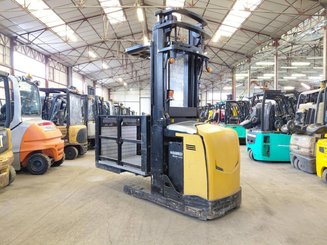 Preparadoras de pedidos con cabina de mando elevable Caterpillar NOH10N