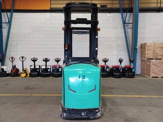 Preparadoras de pedidos con cabina de mando elevable Caterpillar NOH10N
