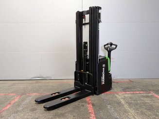Apilador con conductor acompañante Hangcha CDD16-XT1-SI - 2