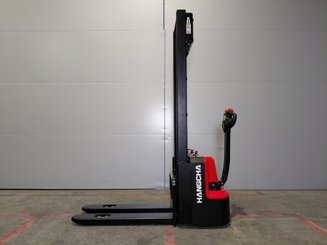 Apilador con conductor acompañante Hangcha CDD12-AMC2-L