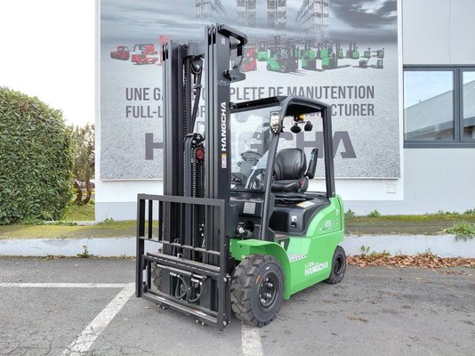 Carretilla eléctrica Hangcha XC25i-2 (CPD25-XCY2-SI) - 1