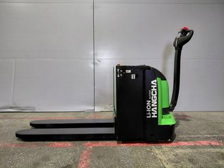 Transpaleta con conductor acompañante Hangcha CBD20-AC2-Li - 2