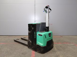 Transpaleta con conductor acompañante Mitsubishi PBP20N2E