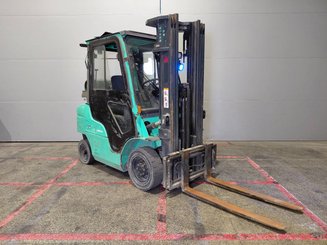 Carretilla contrapesada de 4 ruedas Mitsubishi FG25N