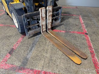 Carretilla contrapesada de 4 ruedas Yale GDP30VX - 7