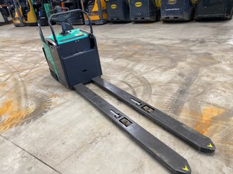 Transpaleta con plataforma Mitsubishi PBF20N3R Fourches 2400mm