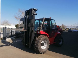 Carretilla todoterreno Manitou M50-4