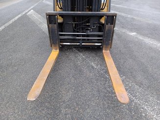 Carretilla contrapesada de 4 ruedas Caterpillar EP25K - 5