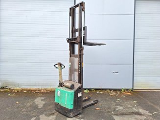 Apilador con conductor acompañante Mitsubishi SBP12N