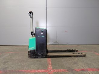 Transpaleta con conductor acompañante Mitsubishi PBP16N2 - ACCOMPAGNANT
