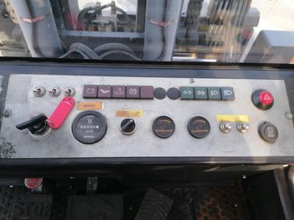 Carretilla contrapesada de 4 ruedas Mora M180C