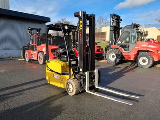 Carretilla eléctrica Yale ERP16VT