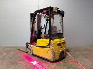 Carretilla contrapesada de 3 ruedas Yale ERP16VT SWB
