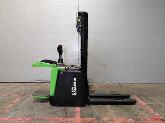 Apilador con plataforma Hangcha CDD16-XT1S-SiL