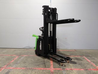 Apilador con plataforma Hangcha CDD16-XT1S-SiL